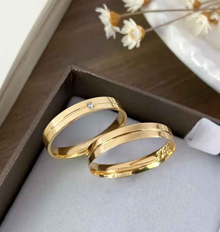 Conjunto Alianças Banhada Ouro 18K 4mm